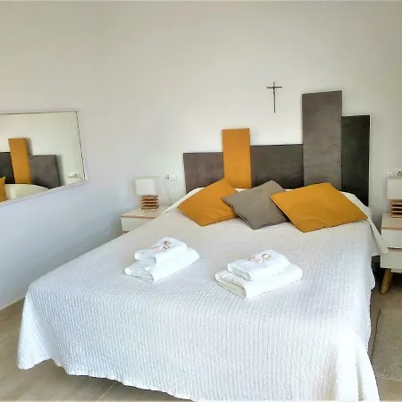 Pinada Beach Iv Апартаменты *